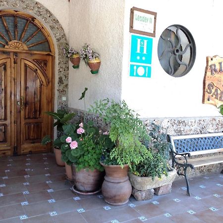 Complejo Ribera De Salobre Hotel Exterior photo
